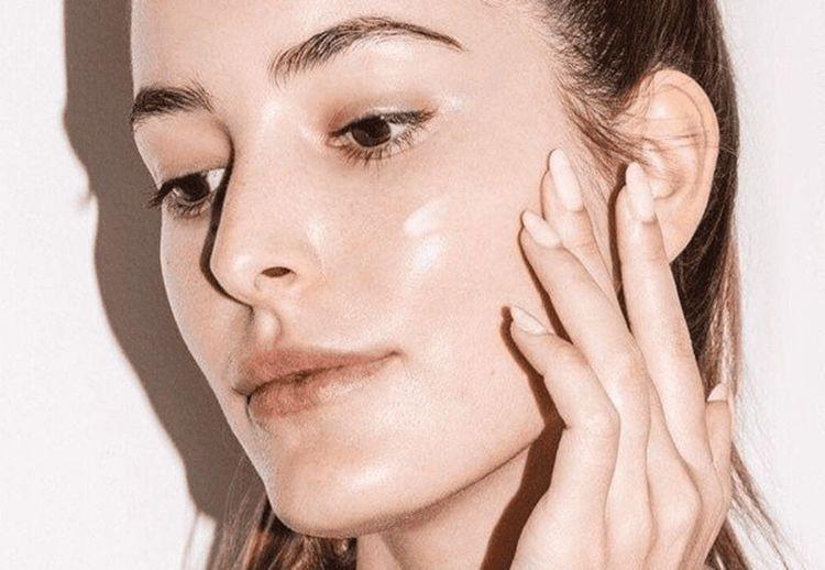 Cách chăm sóc da dầu hiệu quả – “Tuyệt chiêu” skincare cho da dầu