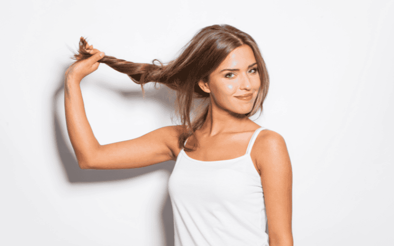 Collagen không chỉ được biết đến như một “thần dược” duy trì làn da căng mịn, tươi trẻ mà còn đóng vai trò quan trọng đối với mái tóc