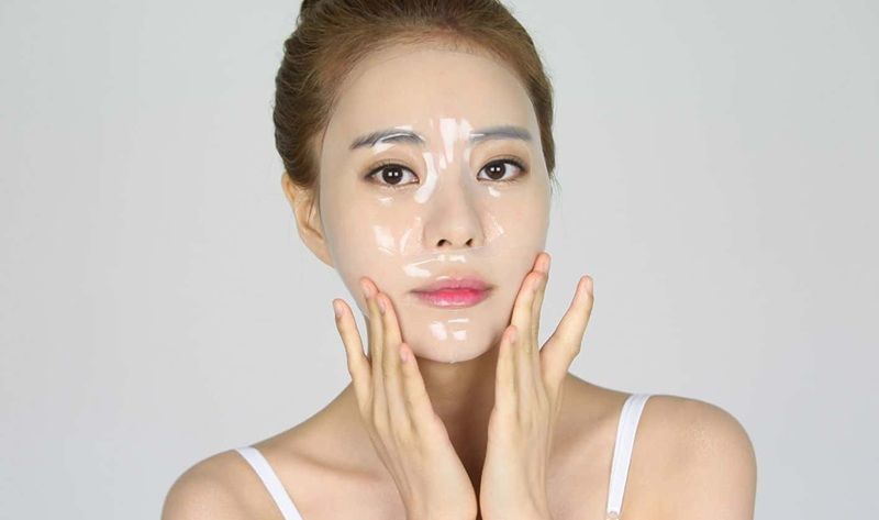 Một sản phẩm có tỷ lệ collagen phù hợp sẽ góp phần tăng độ đàn hồi và làm mờ nếp nhăn rõ rệt