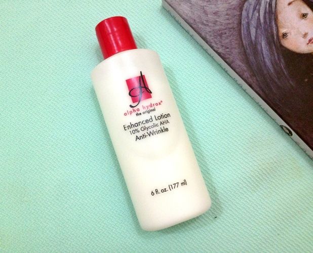 Tẩy da chết Alpha Hydrox Enhanced Lotion 10% AHA