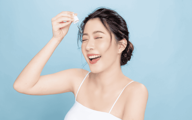 Sử dụng các sản phẩm dưỡng da bổ sung collagen