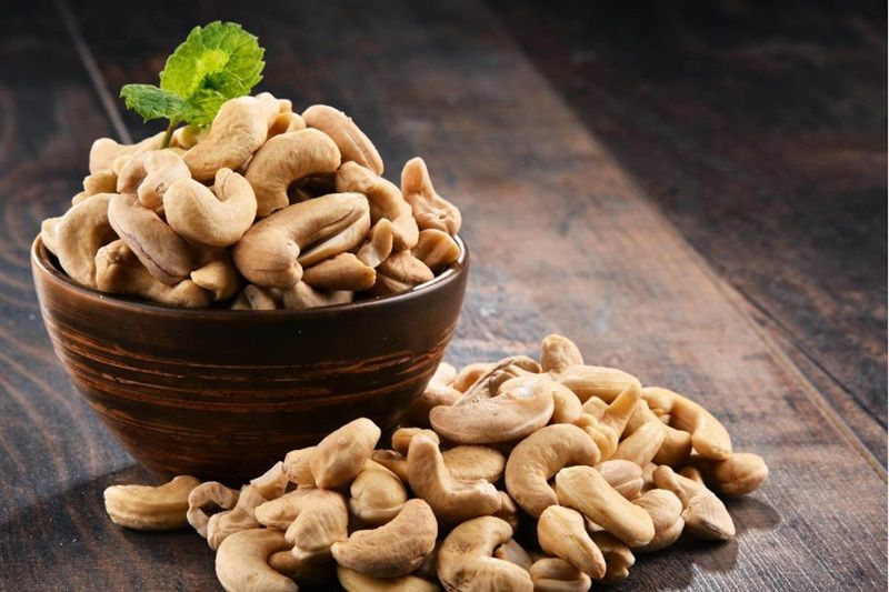 Những lưu ý cần biết khi ăn hạt điều