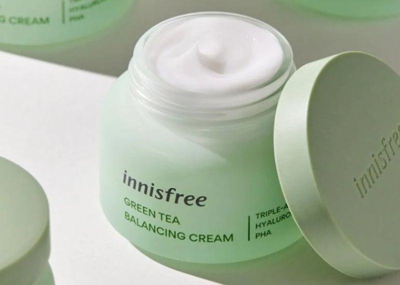 Kem dưỡng ẩm dành cho da hỗn hợp thiên khô Innisfree Green Tea Balancing Cream