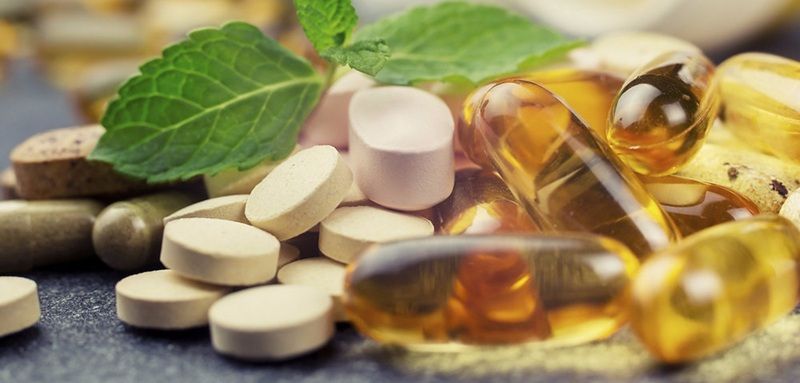 Người mắc bệnh gan, thận, tiểu đường, tuyến giáp… nên hỏi ý kiến chuyên gia trước khi sử dụng