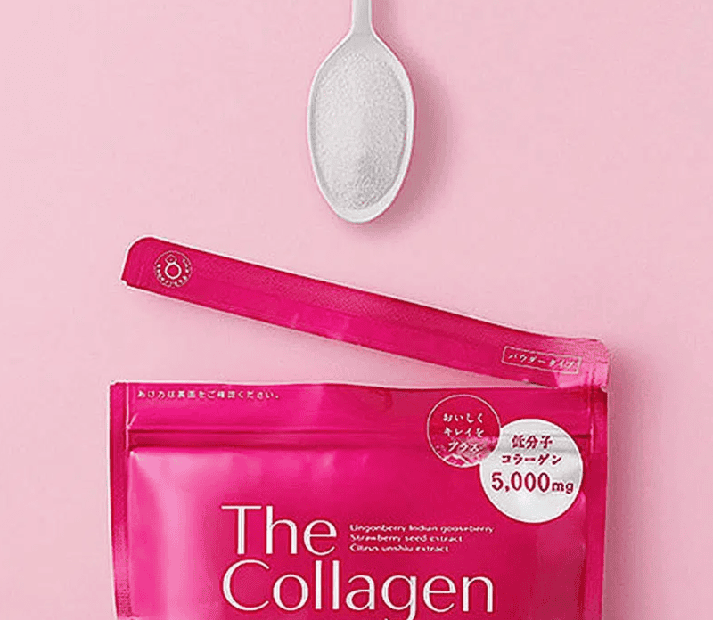 Dạng bột của dòng The Collagen dễ hòa tan và tiện lợi khi dùng hằng ngày.