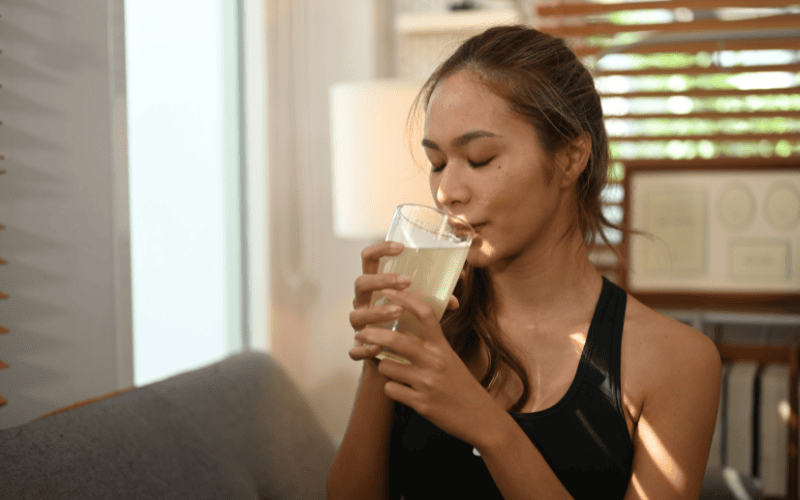 Uống collagen từ tuổi 20 không hề quá sớm, mà ngược lại còn giúp hình thành thói quen chăm sóc da đúng cách từ sớm