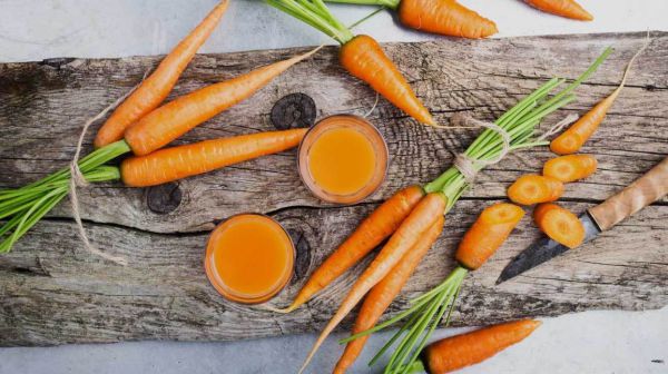 bổ sung collagen bằng cà rốt