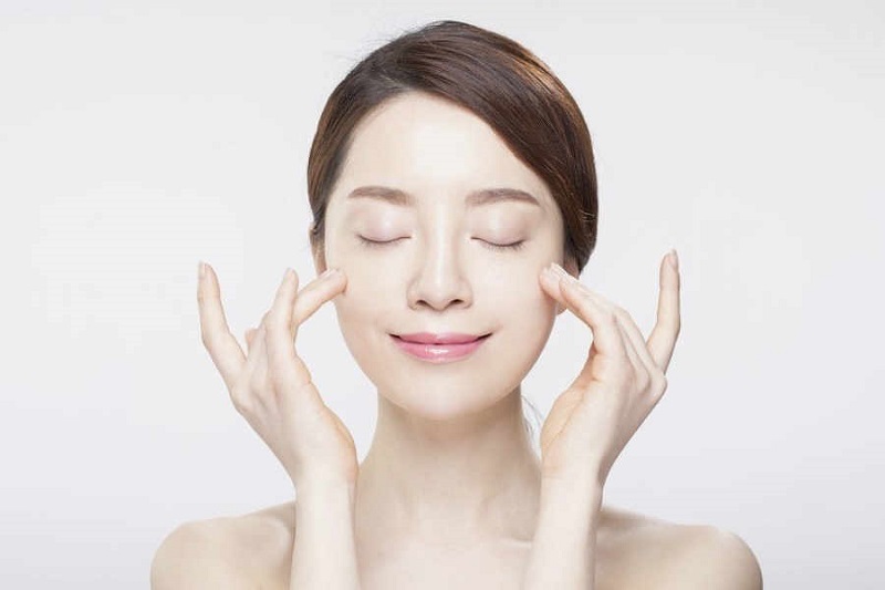 mặt nạ collagen ngủ giúp nuôi dưỡng da từ sâu bên trong