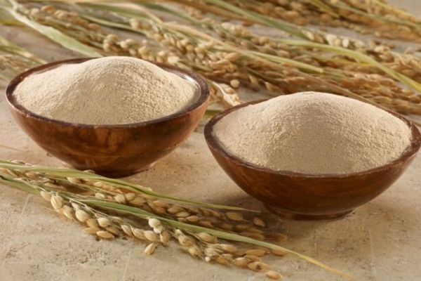 Cách nhả nắng cho da với cám gạo